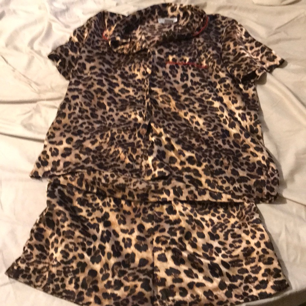 Silky Cheetah pajamas shirts and buttonnshort slee